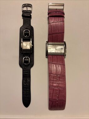 Guess Women's Bracelet Watch in Black and Burgundy